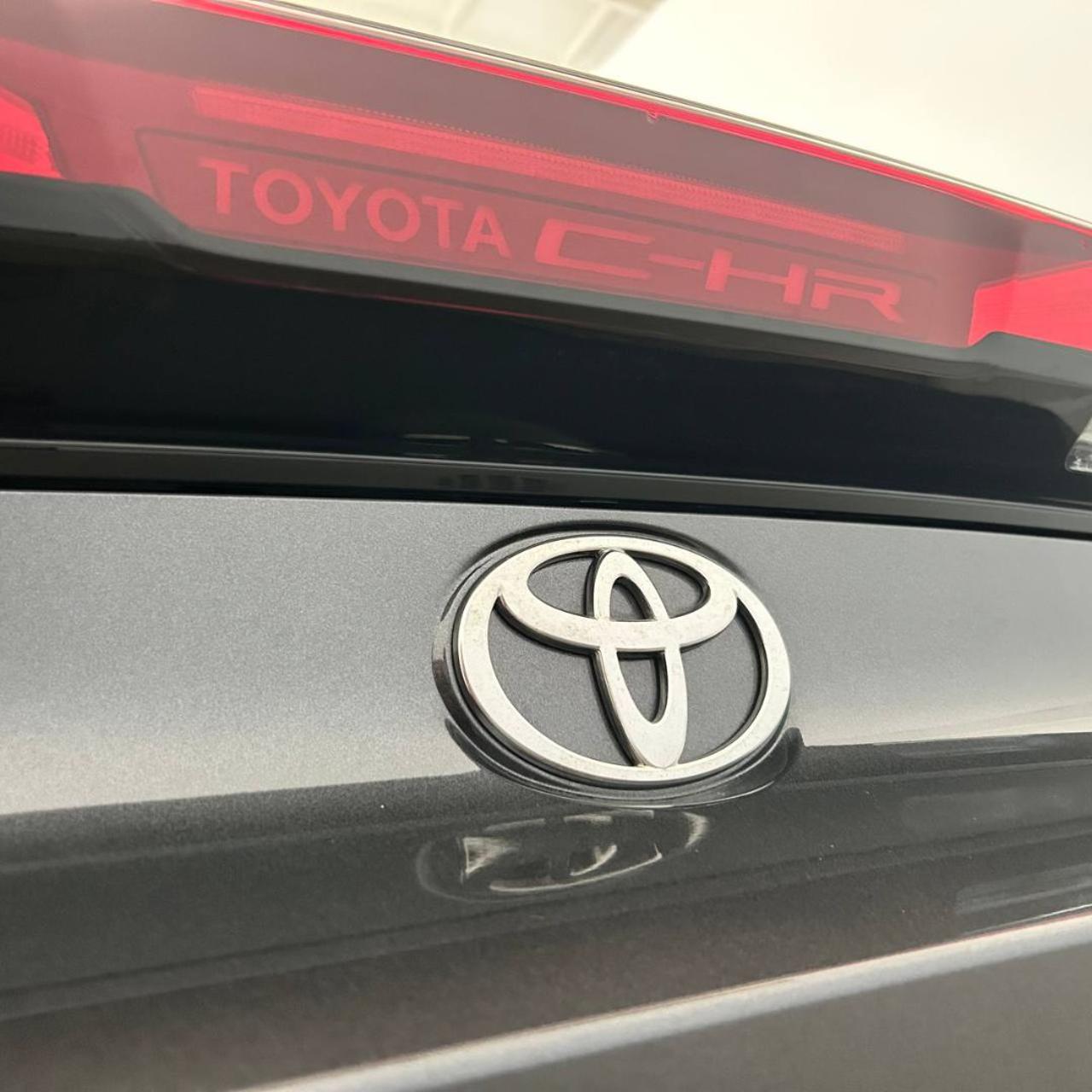 TOYOTA C-HR 1.8 HV Trend - 39