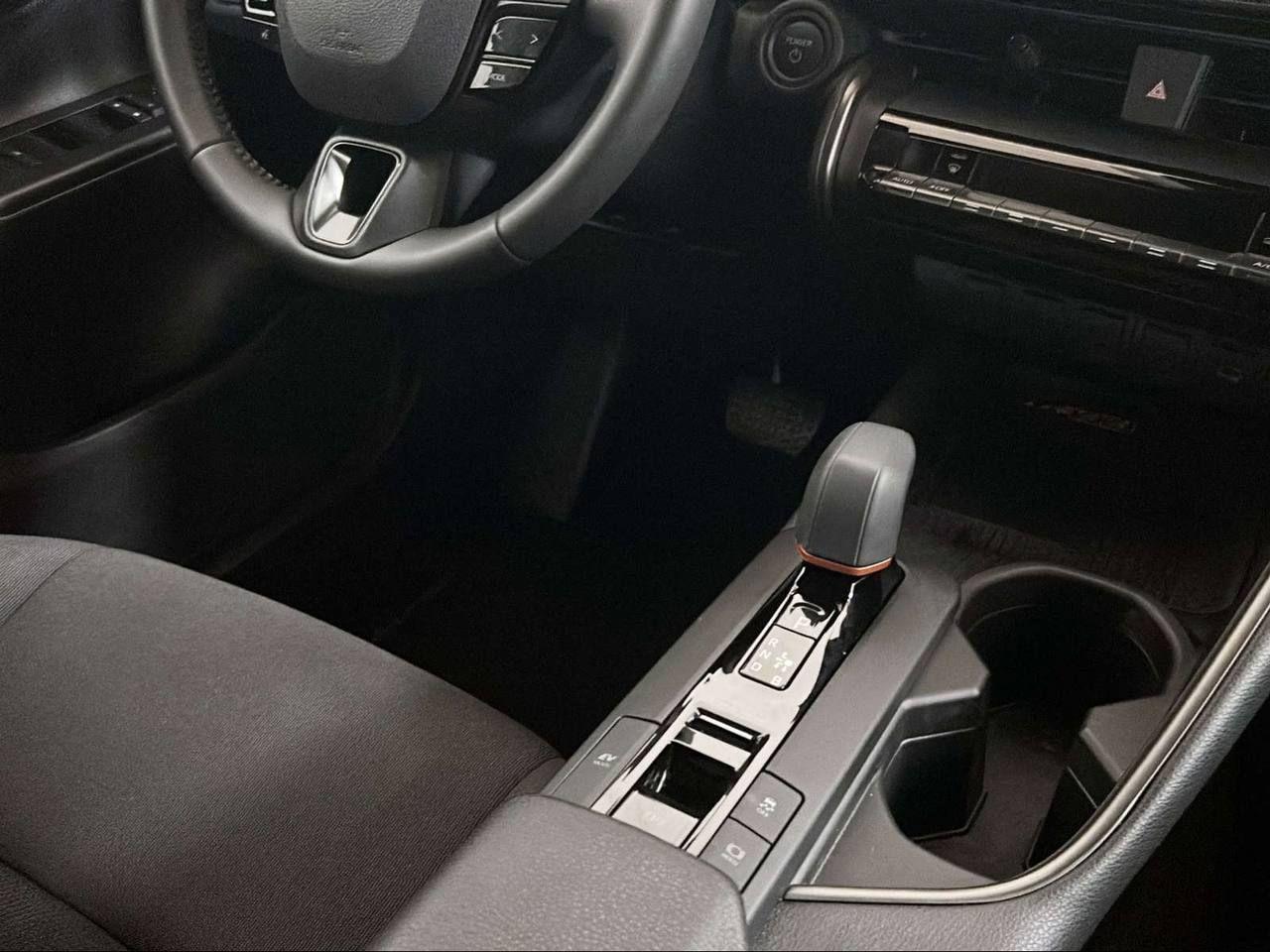 TOYOTA C-HR 1.8 HV Trend - 24