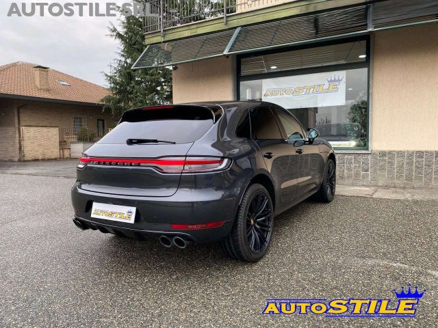 PORSCHE Macan Grigio metallizzato
