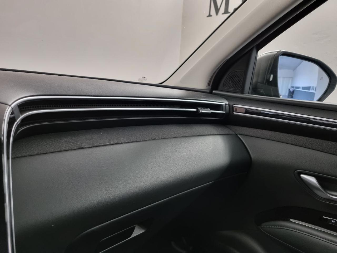 HYUNDAI Tucson 1.6 HEV aut.Exellence - 33