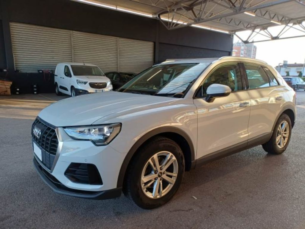 AUDI Q3 35 TDI S tronic Business - 3