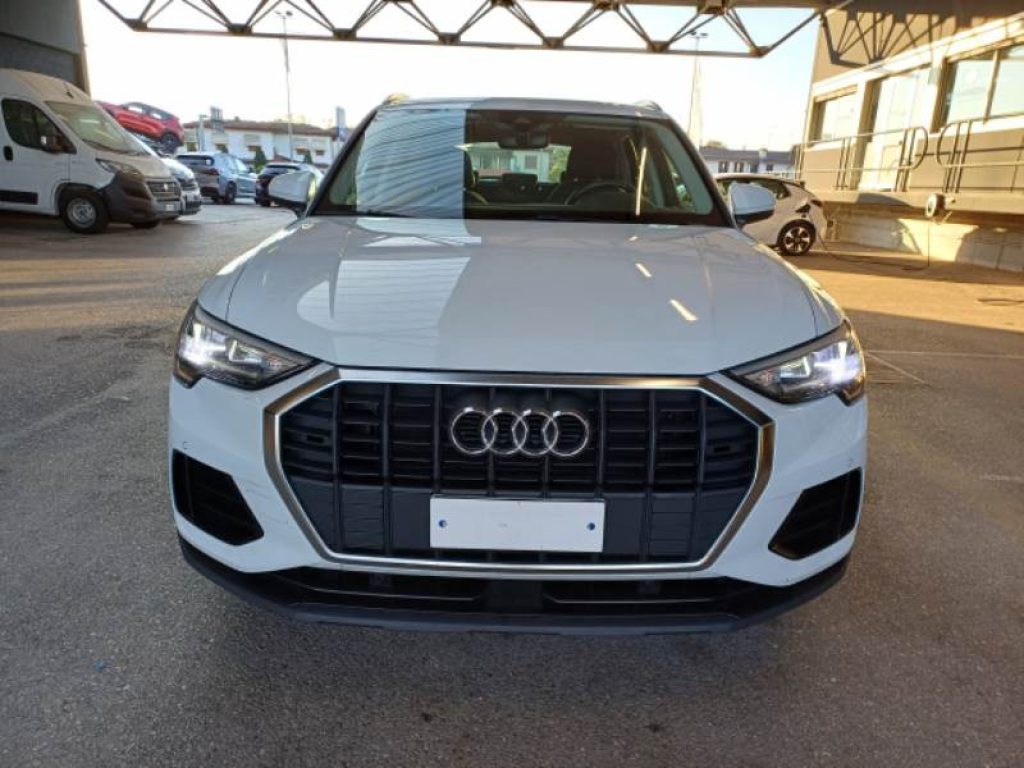 AUDI Q3 35 TDI S tronic Business - 5