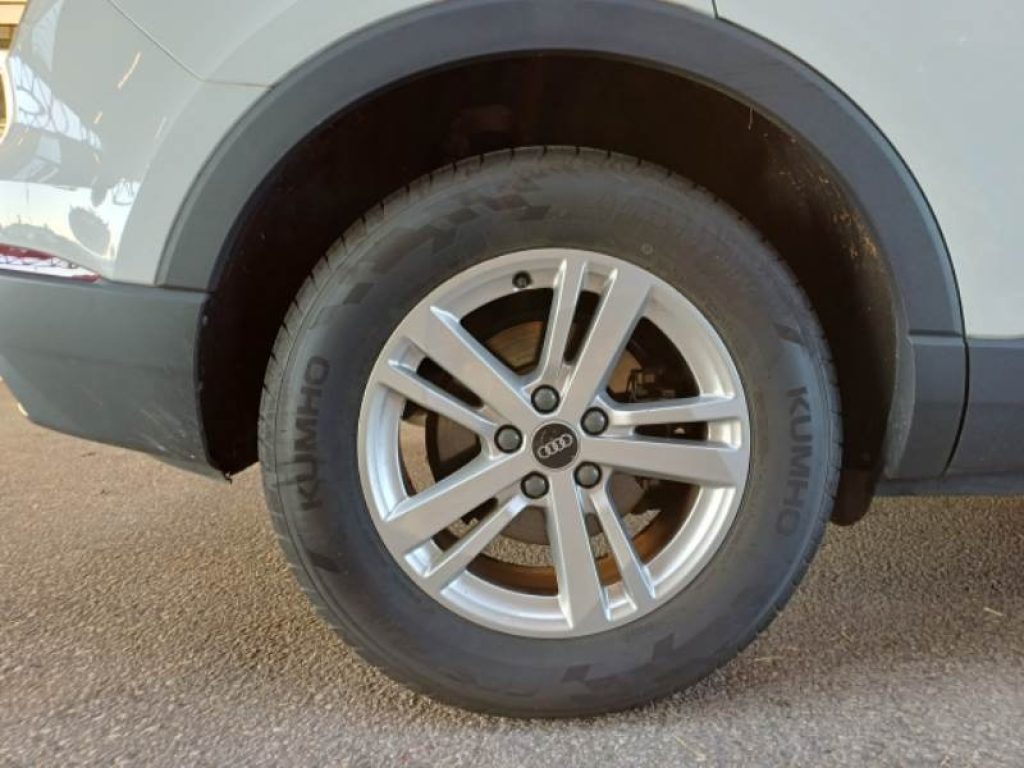 AUDI Q3 35 TDI S tronic Business - 10