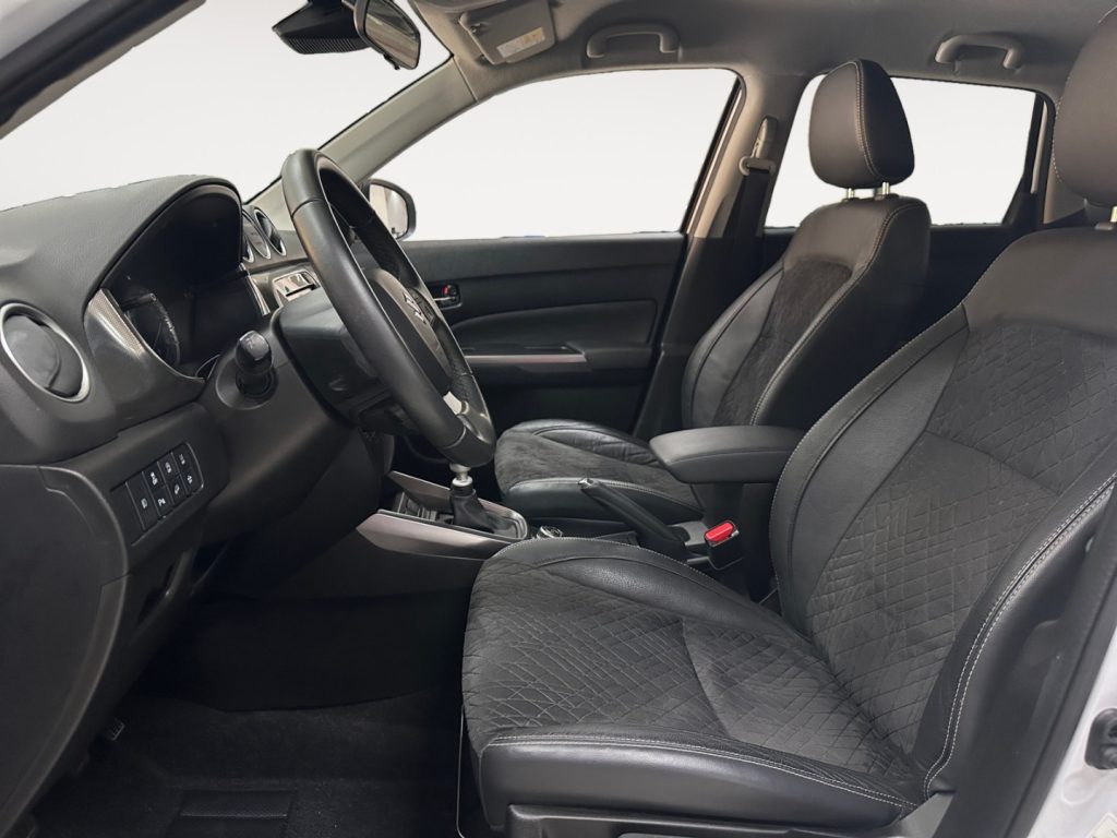 SUZUKI Vitara / 1.4 Hybrid 4WD AllGrip Top KM 25.600 - 8