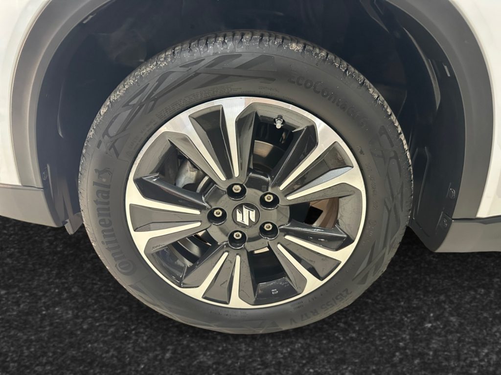 SUZUKI Vitara / 1.4 Hybrid 4WD AllGrip Top KM 25.600 - 13