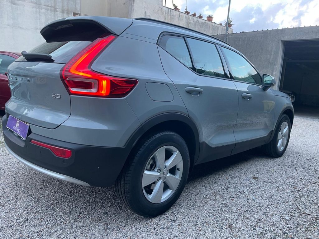 VOLVO XC40 B3 automatico Essential - 5