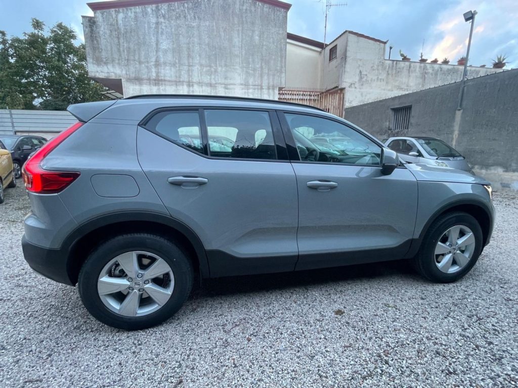 VOLVO XC40 B3 automatico Essential - 7