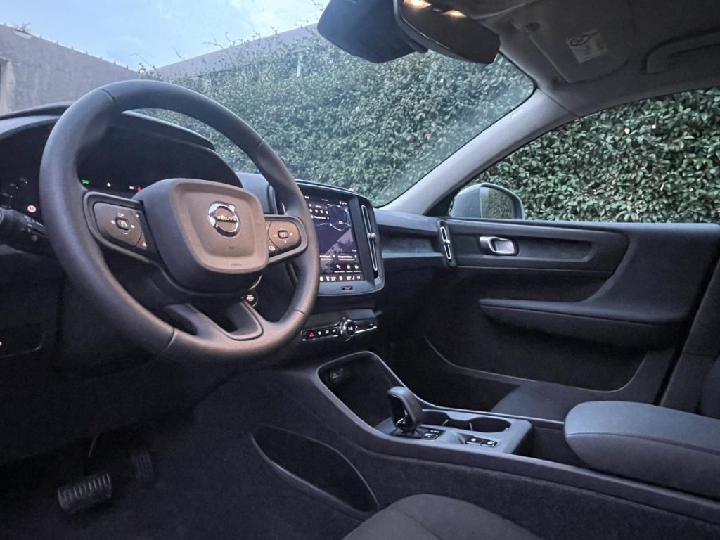 VOLVO XC40 B3 automatico Essential - 29