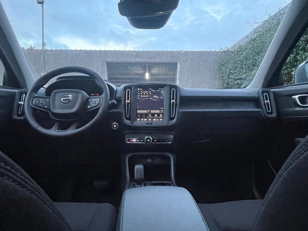 VOLVO XC40 B3 automatico Essential - 20