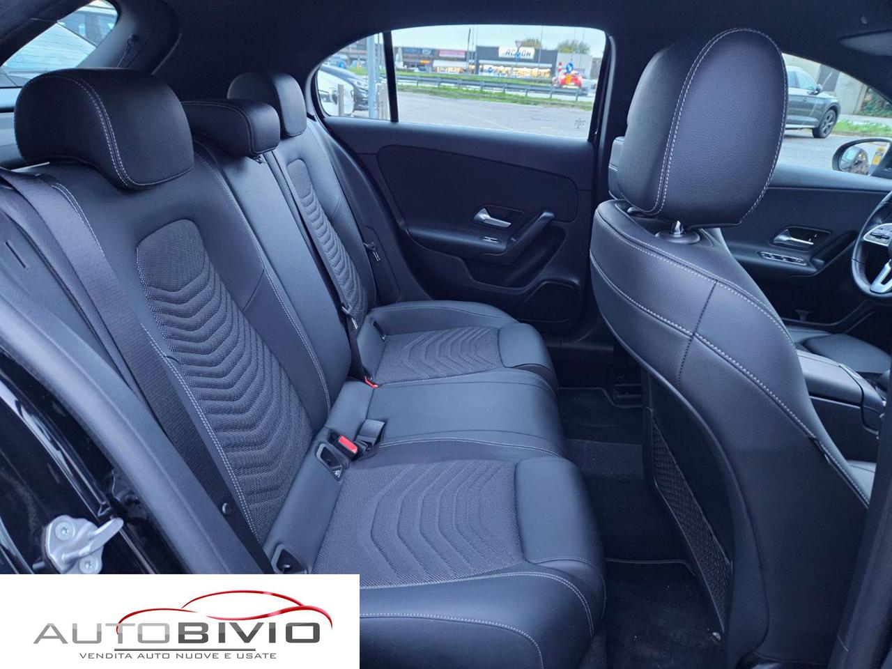 MERCEDES-BENZ A 200 d Automatic Business - 21