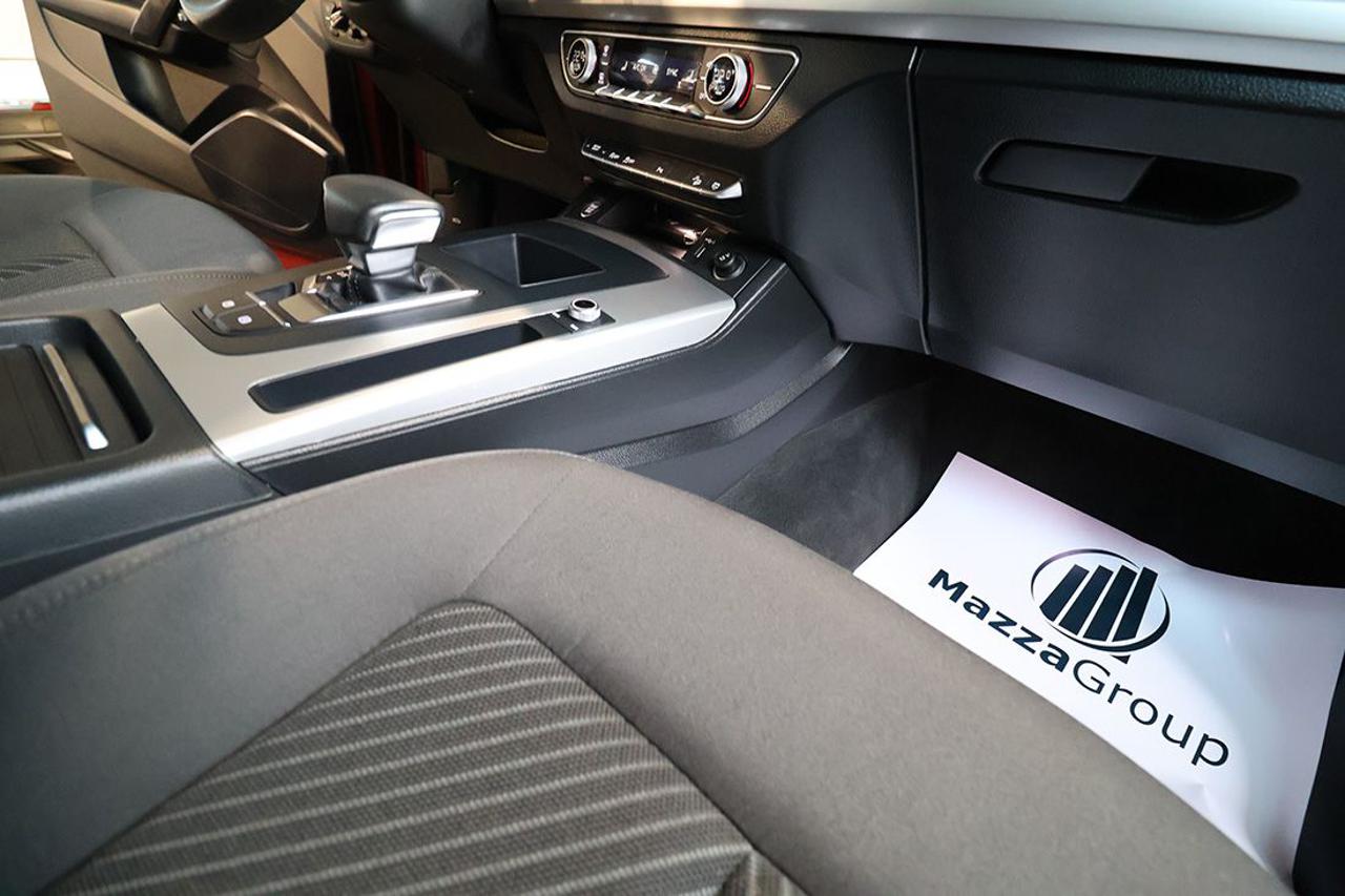 AUDI Q5 35 TDI S-Tronic Business Advanced - 34