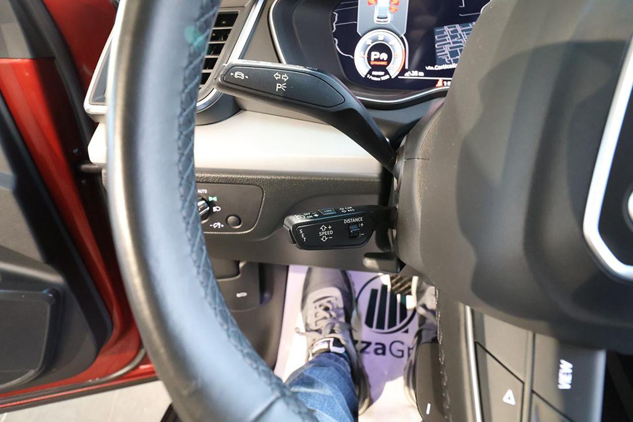 AUDI Q5 35 TDI S-Tronic Business Advanced - 23