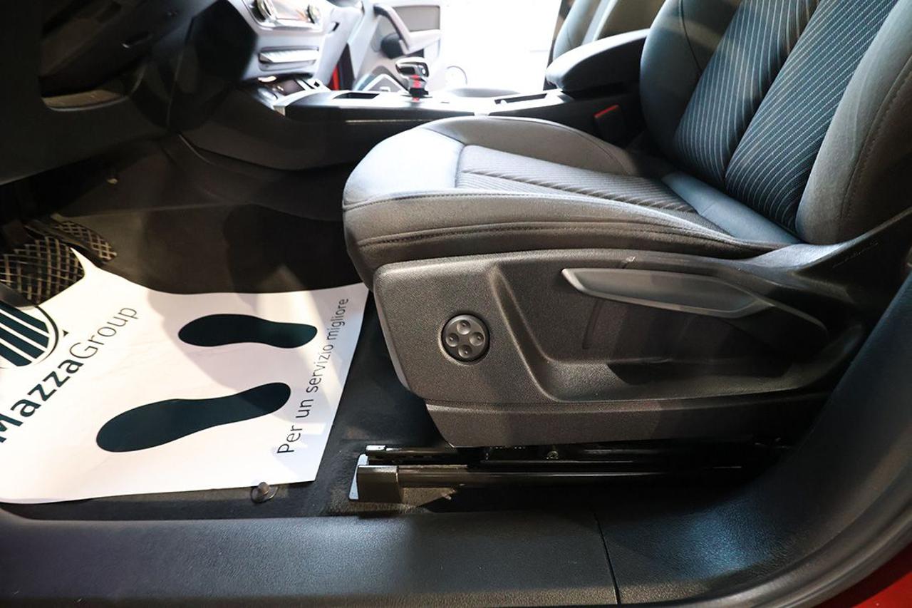 AUDI Q5 35 TDI S-Tronic Business Advanced - 42