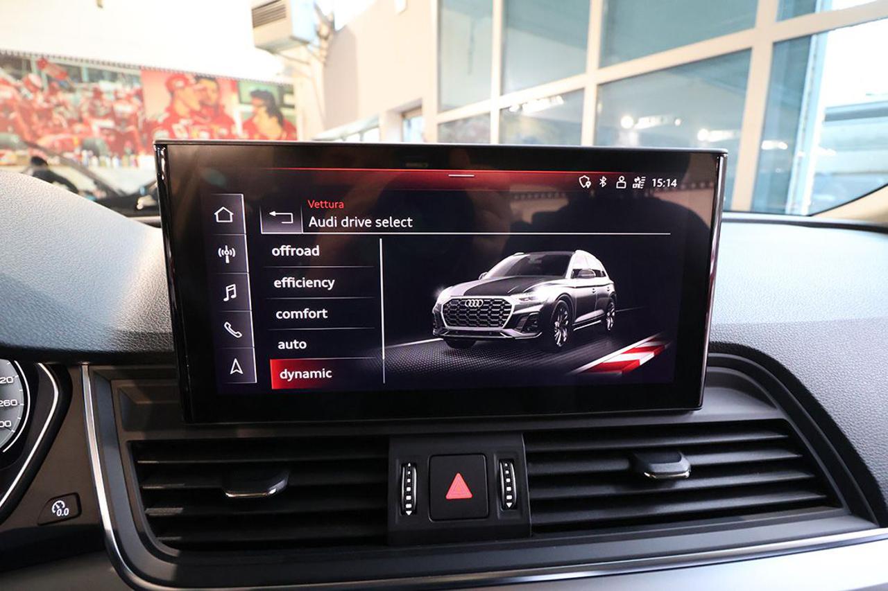 AUDI Q5 35 TDI S-Tronic Business Advanced - 26