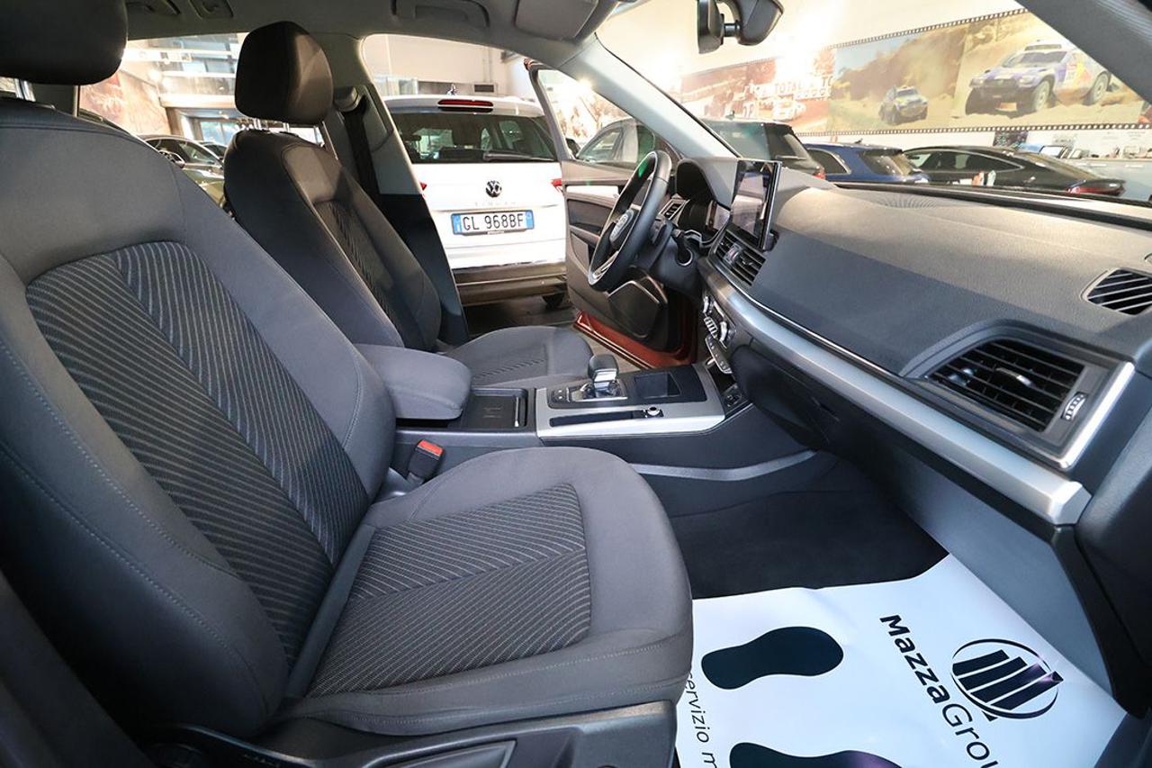 AUDI Q5 35 TDI S-Tronic Business Advanced - 43