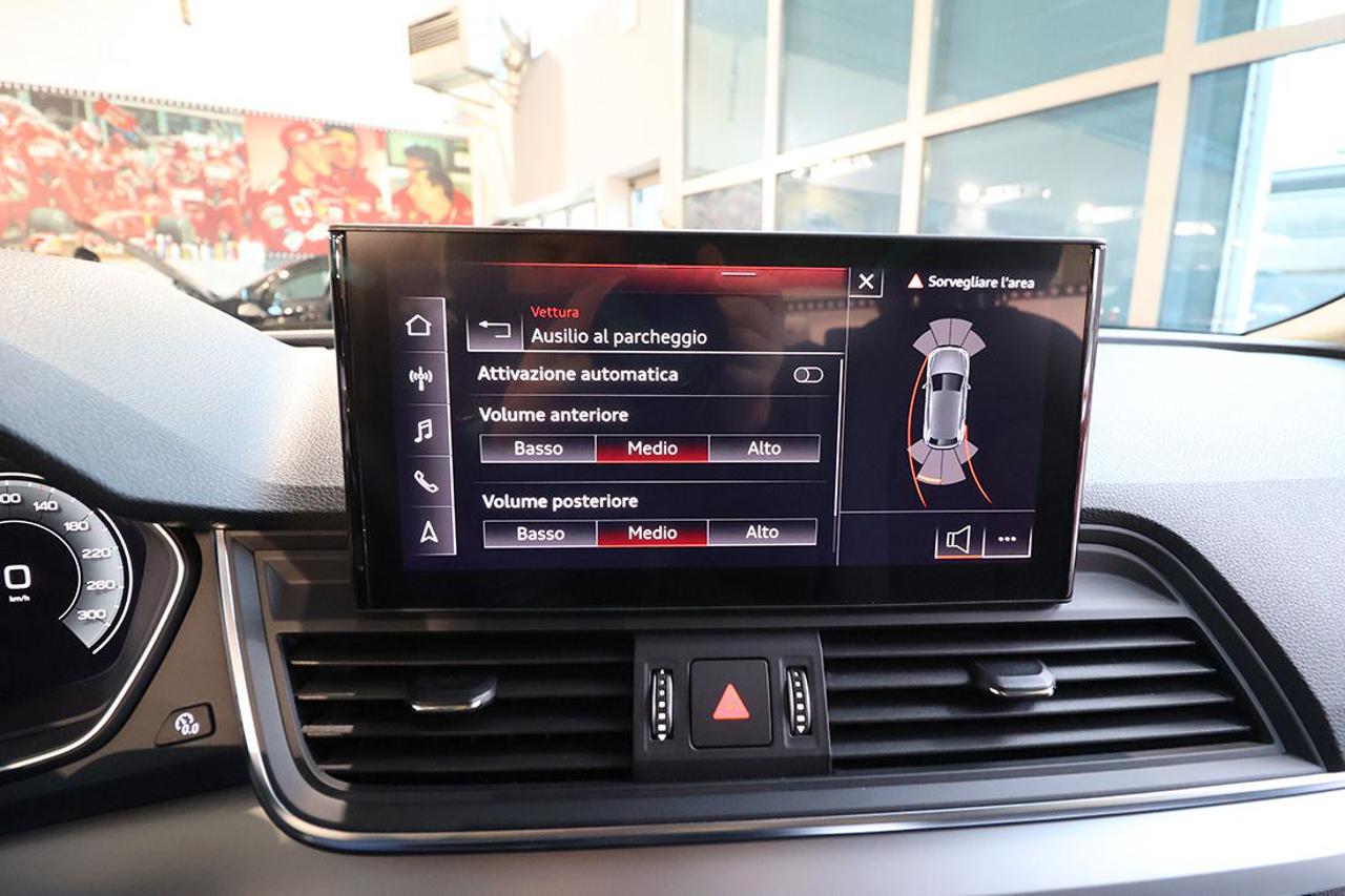 AUDI Q5 35 TDI S-Tronic Business Advanced - 25