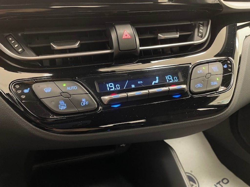 TOYOTA C-HR I -  1.8h Business e-cvt - 16