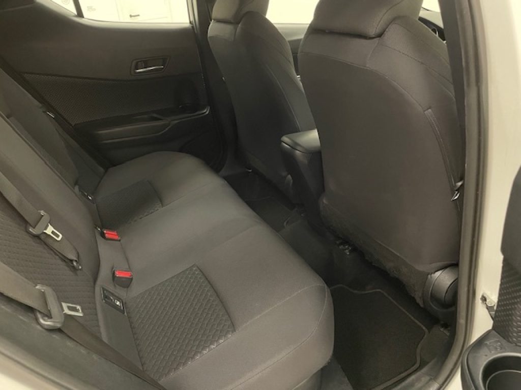 TOYOTA C-HR I -  1.8h Business e-cvt - 17