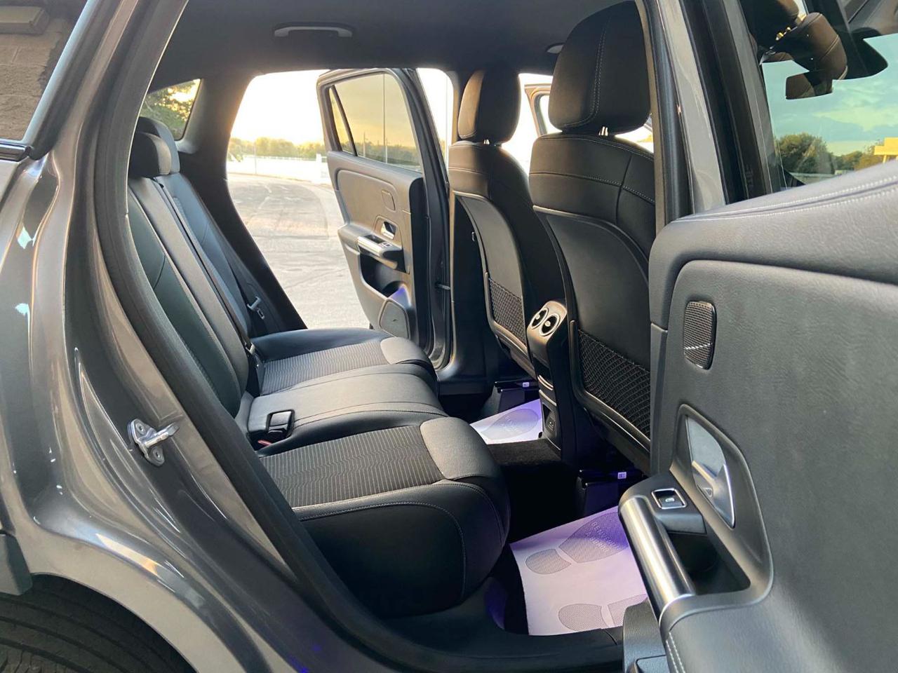 MERCEDES-BENZ GLA 200 d Automatic Sport Plus PACK NIGHT - 10