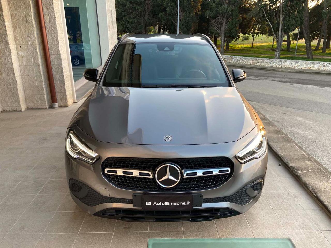 MERCEDES-BENZ GLA 200 d Automatic Sport Plus PACK NIGHT - 2