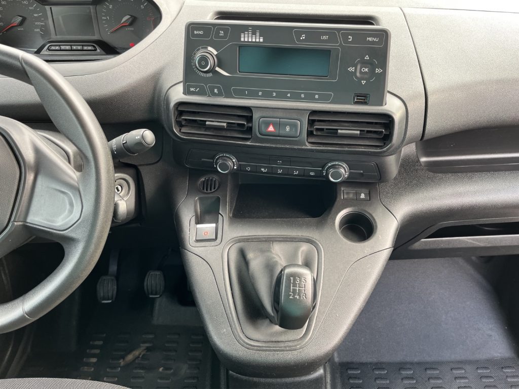 PEUGEOT Partner 1.5HDi 100CV Premium ALLESTITO - 12