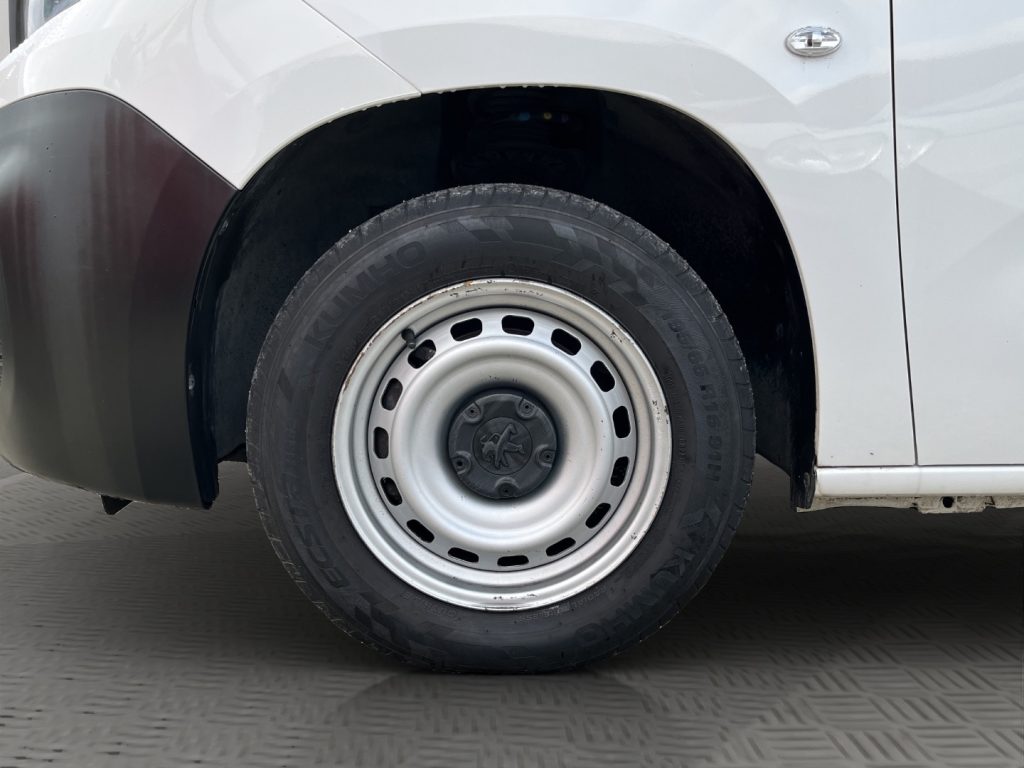 PEUGEOT Partner 1.5HDi 100CV Premium ALLESTITO - 16