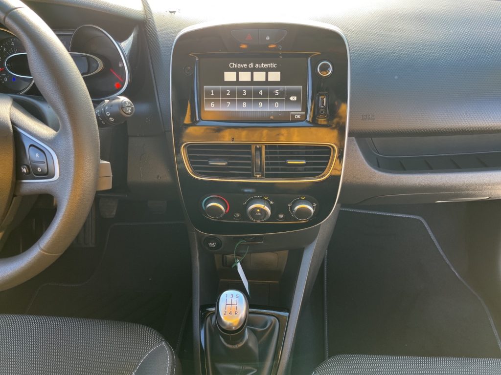 RENAULT Clio 1.5DCI 75 CV - 13