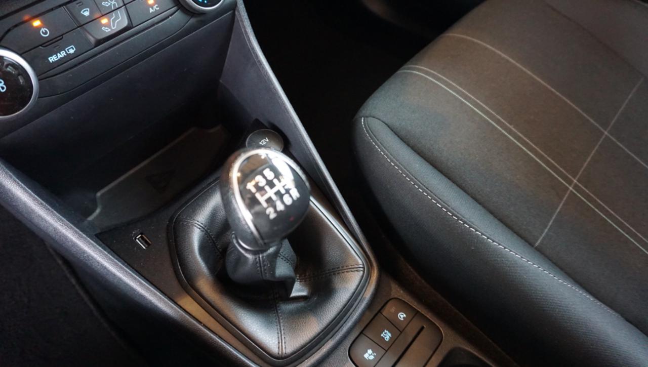 FORD Fiesta 1.5 TDCi 85 CV 3 porte Van Trend - 24