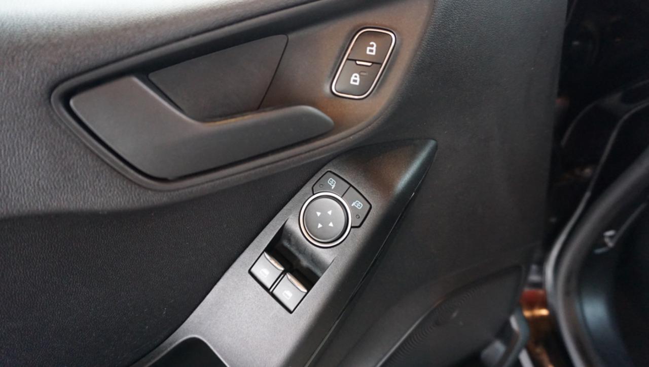 FORD Fiesta 1.5 TDCi 85 CV 3 porte Van Trend - 15