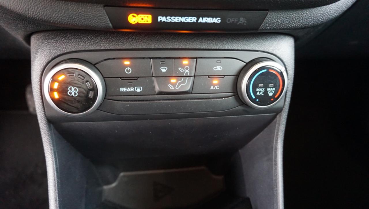 FORD Fiesta 1.5 TDCi 85 CV 3 porte Van Trend - 23