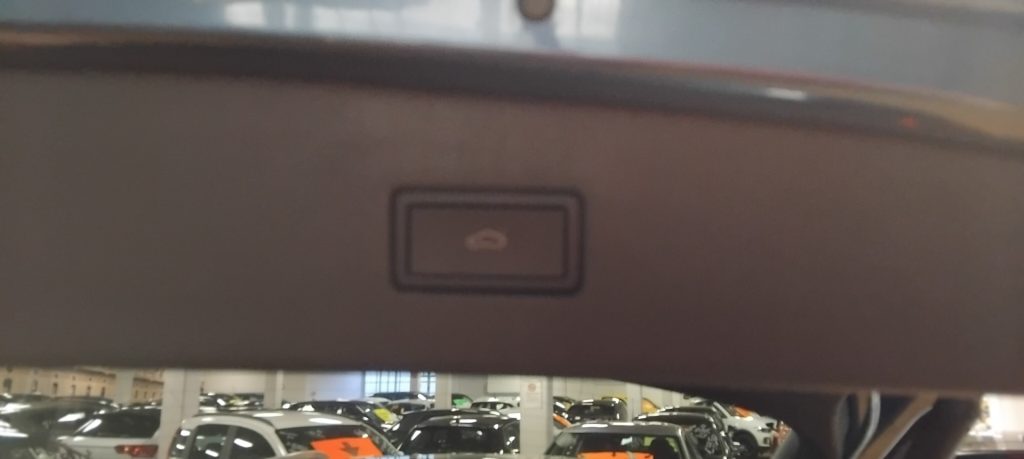 VOLKSWAGEN Tiguan Allspace 2.0 TDI DSG Advanced 7 posti TETTO VIDEO - 6