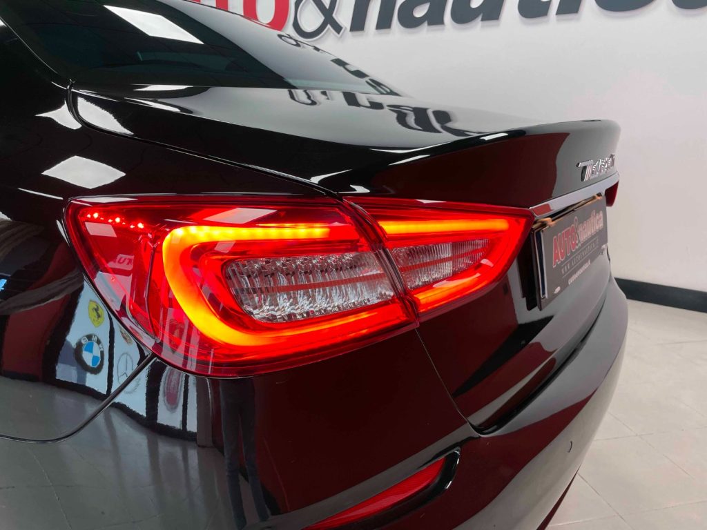 MASERATI Quattroporte 3.0 V6 DS 275CV AUTO - 13