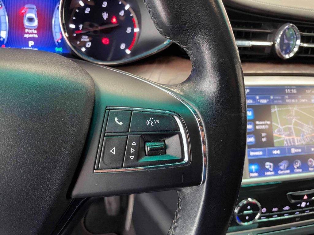 MASERATI Quattroporte 3.0 V6 DS 275CV AUTO - 48