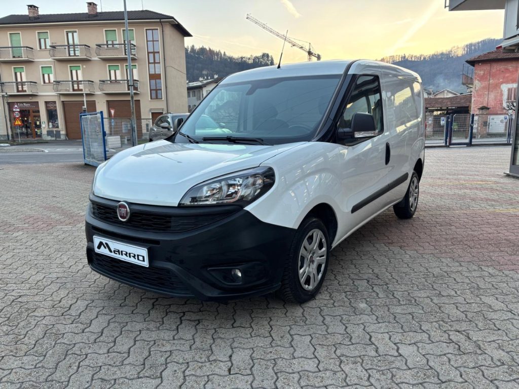 FIAT Doblo 1.6 JTDM 90cv RETROCAMERA RUOTE INVERNALI - 6
