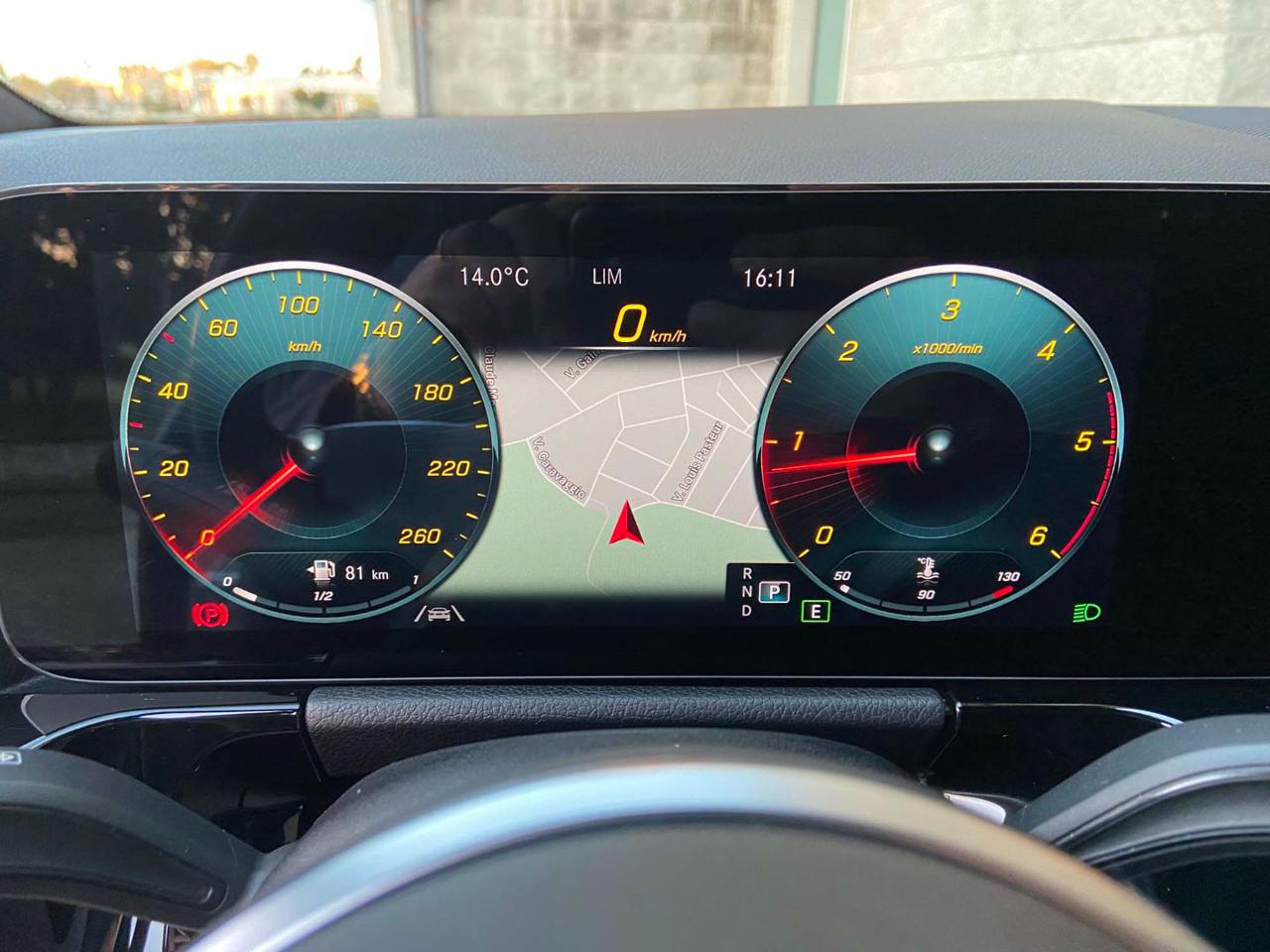 MERCEDES-BENZ GLA 200 d Automatic Sport Plus PACK NIGHT - 42