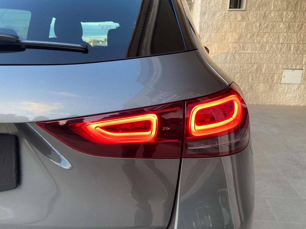 MERCEDES-BENZ GLA 200 d Automatic Sport Plus PACK NIGHT - 24