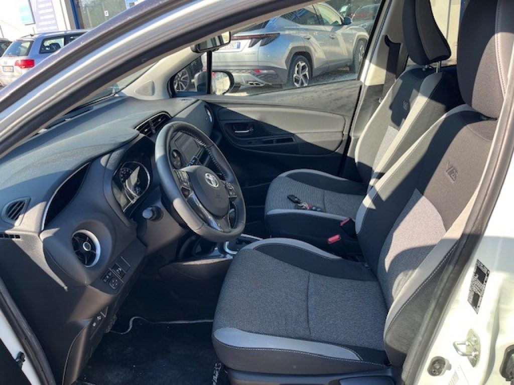 TOYOTA Yaris 1.5 Hybrid 5 porte Y20 - 6