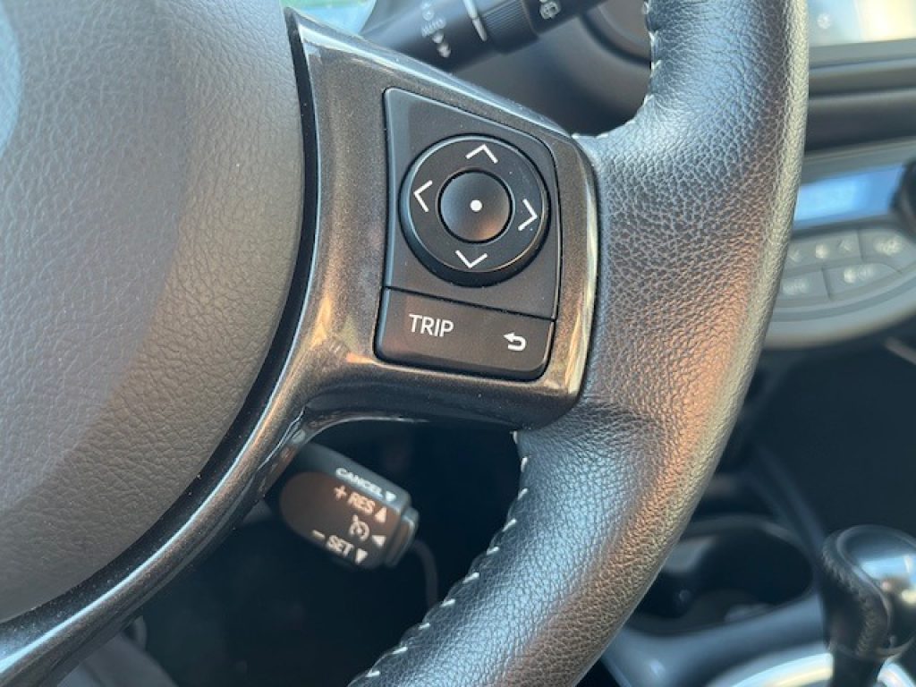 TOYOTA Yaris 1.5 Hybrid 5 porte Y20 - 16