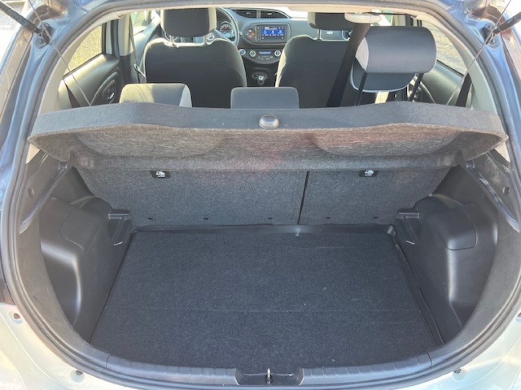 TOYOTA Yaris 1.5 Hybrid 5 porte Y20 - 19