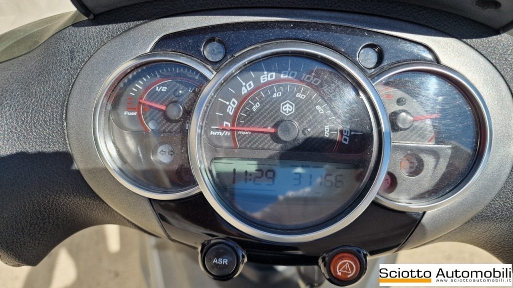 PIAGGIO Beverly 350 350 - 5