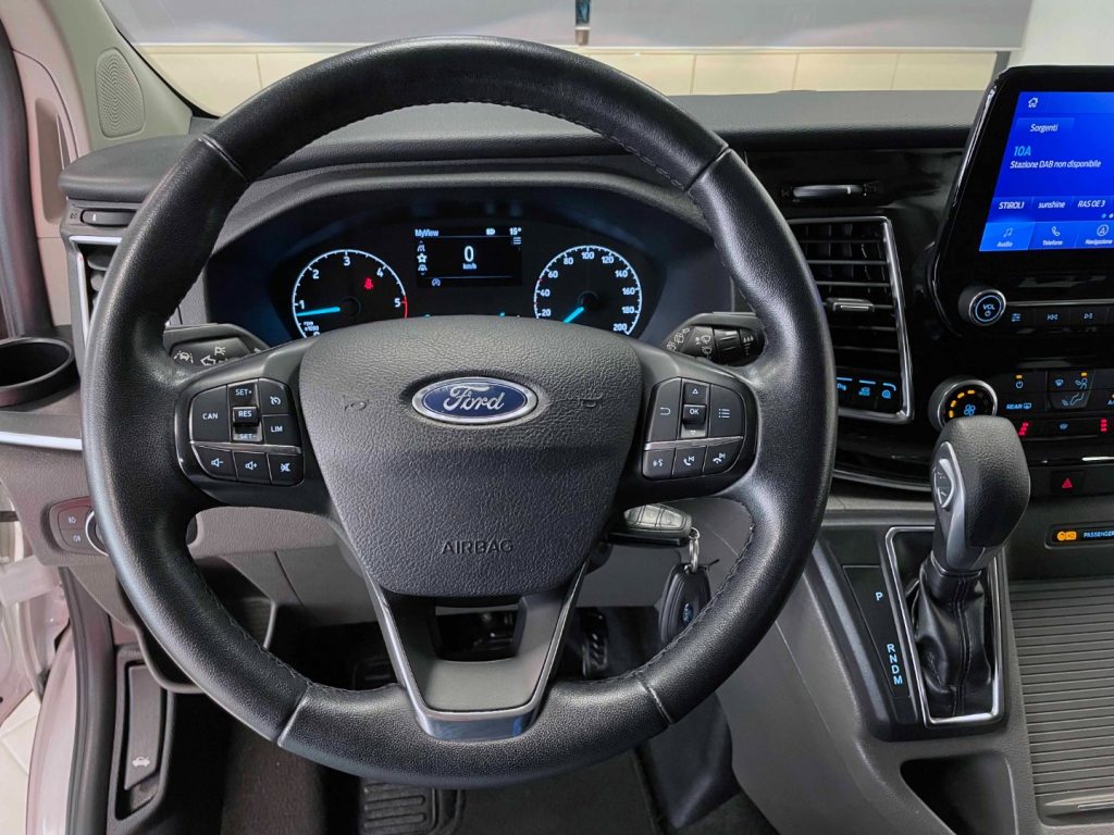 FORD Tourneo Custom 2.0 ECOBLUE 185CV PC TITANIUM - IVA DEDUCIBILE - 18