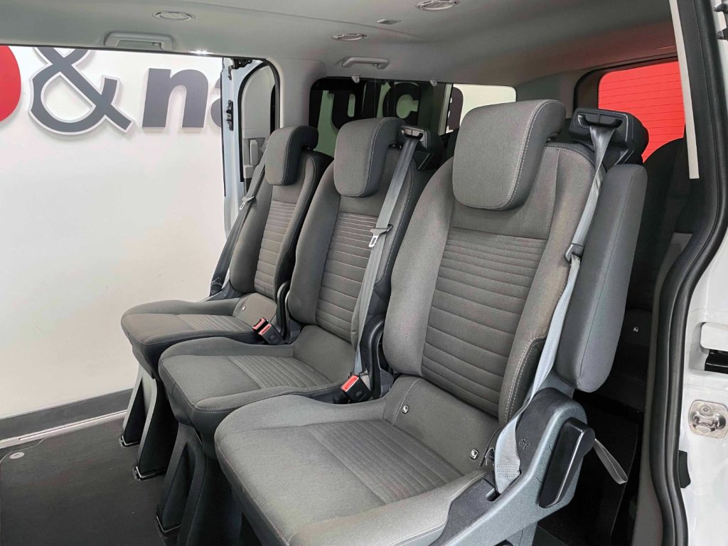 FORD Tourneo Custom 2.0 ECOBLUE 185CV PC TITANIUM - IVA DEDUCIBILE - 26