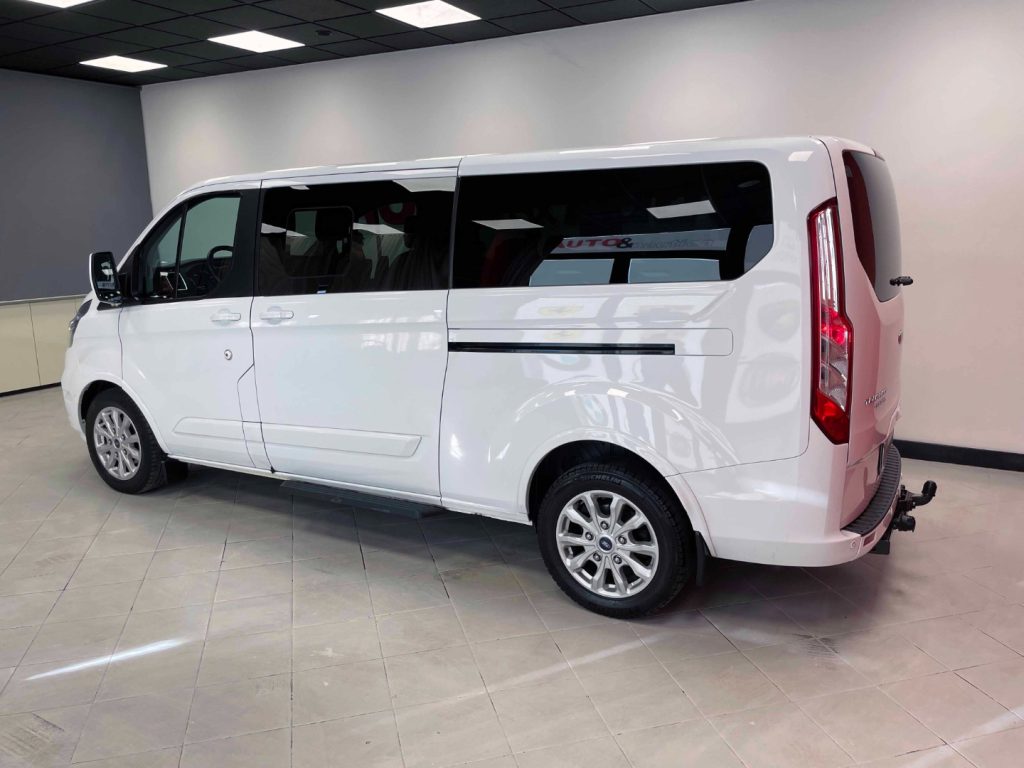 FORD Tourneo Custom 2.0 ECOBLUE 185CV PC TITANIUM - IVA DEDUCIBILE - 36