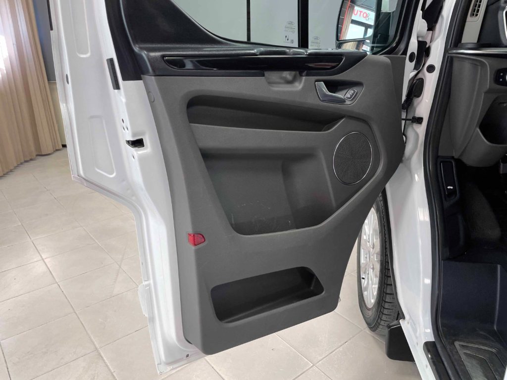 FORD Tourneo Custom 2.0 ECOBLUE 185CV PC TITANIUM - IVA DEDUCIBILE - 40