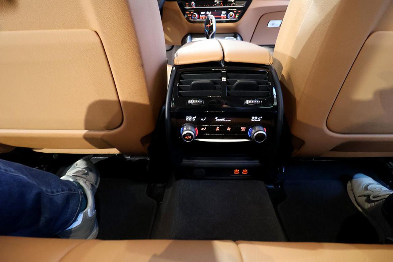 BMW 530 i 48V xDrive Touring Business - 34