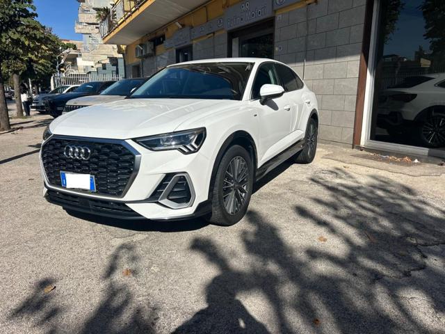 AUDI Q3 Bianco pastello