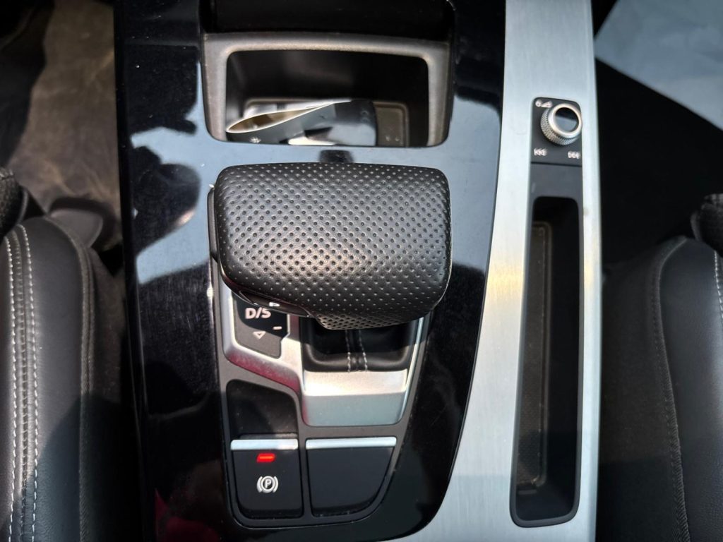 AUDI Q5 40 TDI 204 CV Quattro S-Line - 17