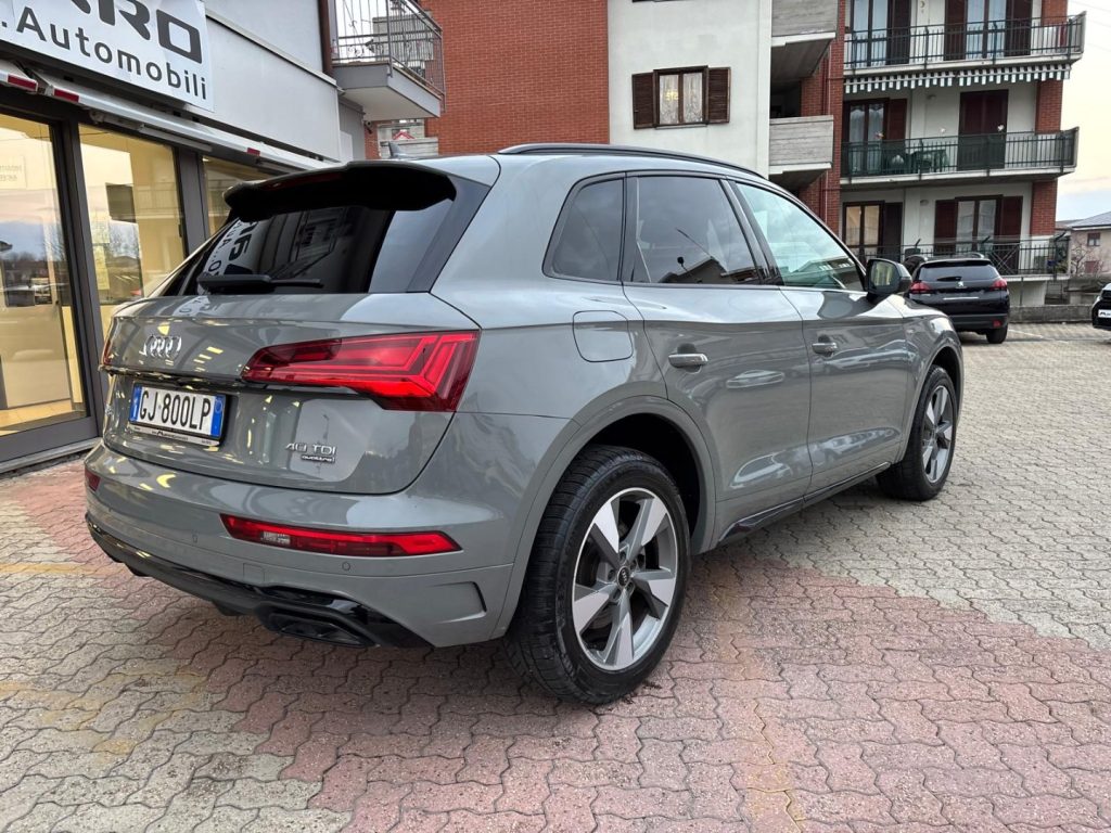 AUDI Q5 40 TDI 204 CV Quattro S-Line - 2