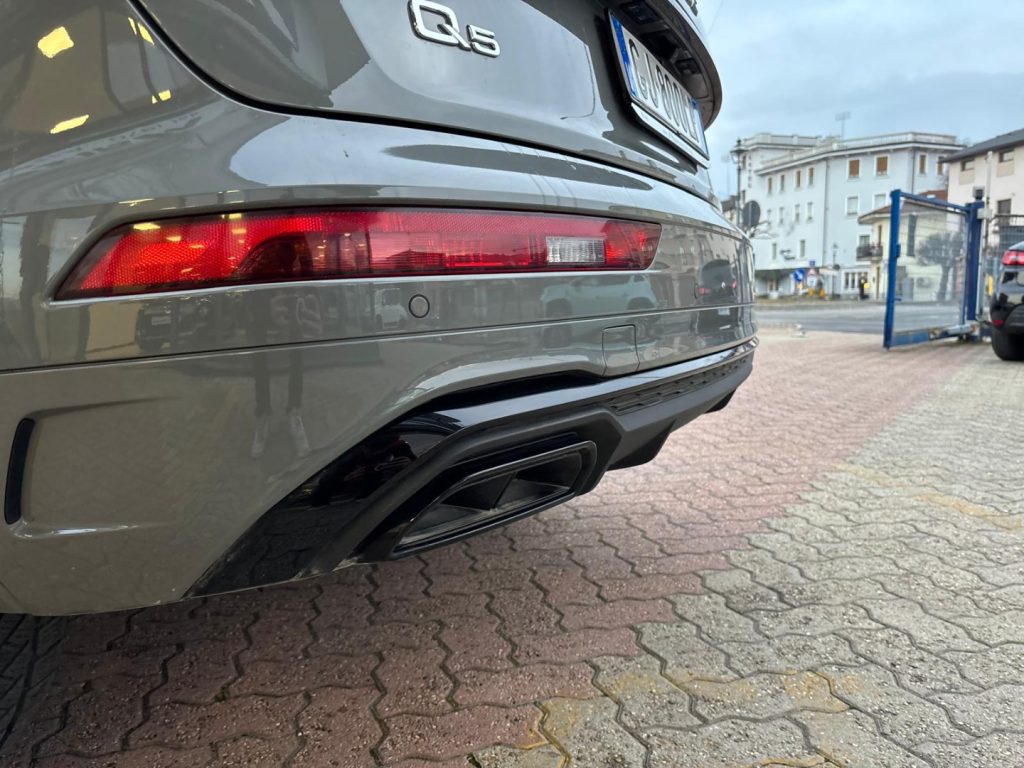 AUDI Q5 40 TDI 204 CV Quattro S-Line - 8