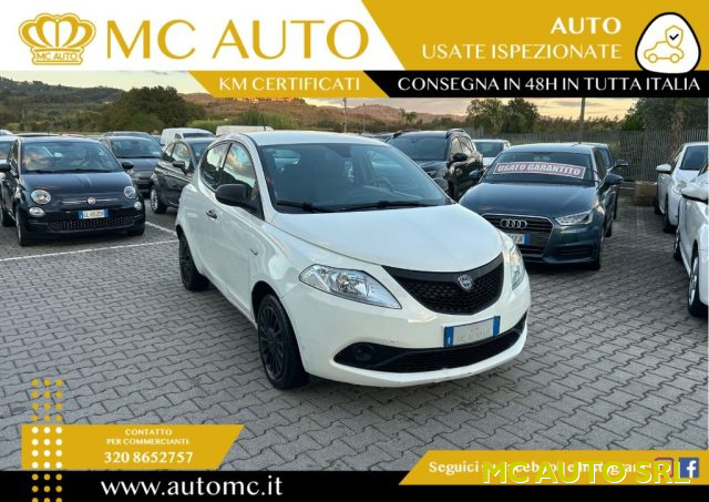 LANCIA Ypsilon Bianco pastello